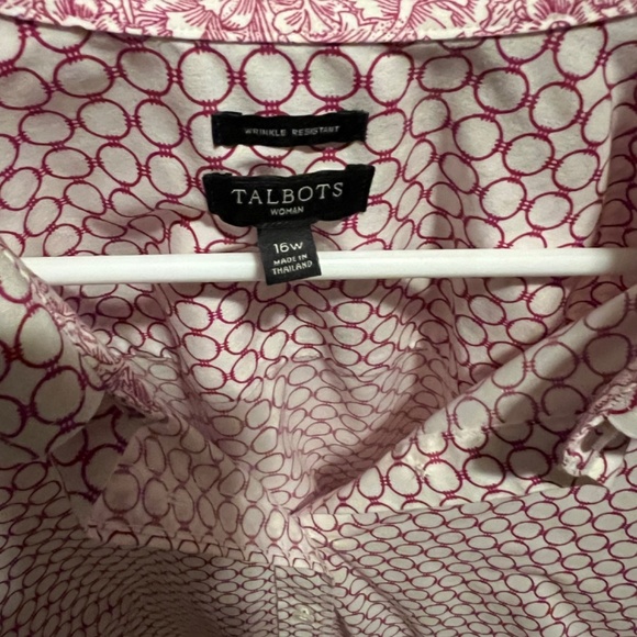 Talbots blouse, white with magenta pattern size 16w, wrinkle resistant - Picture 2 of 2